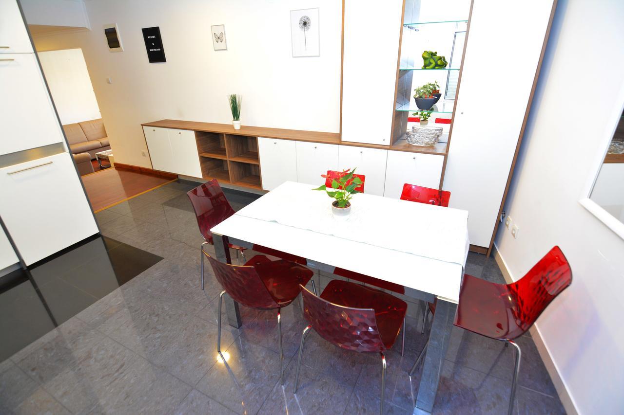 Tropicoco Apartments Tivat Exterior foto